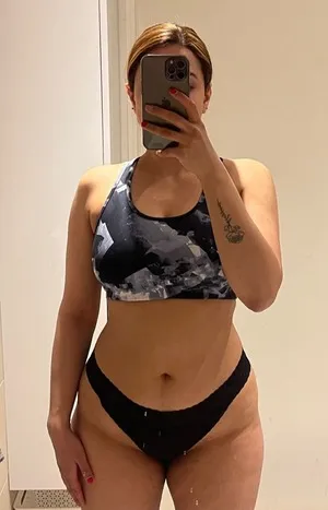 high profile escorts in Chanakyapuri