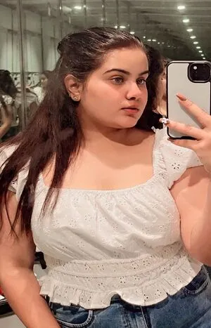 call girls in Chanakyapuri