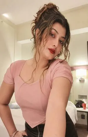 call girls in Chanakyapuri