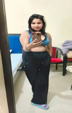 cheap rate call girls in Chanakyapuri